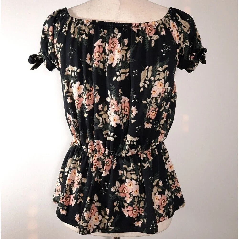 First Love On or Off Shoulder Floral Knit Peasant Top Size Medium / Large Ruffle - Picture 3 of 13